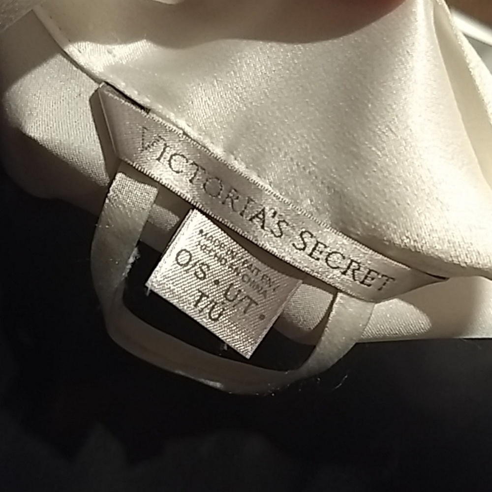 ❤️FINAL PRICE❤️Victoria secret Wedding Kimono Robe - Picture 2 of 8